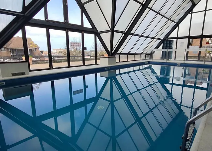 Daire Le Petit Yearling - Classe 3 Etoiles - Espace Bien-etre & Jardin